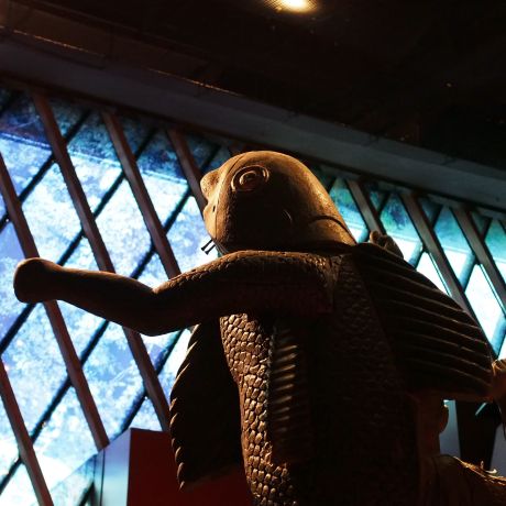 king gbehanzin statue